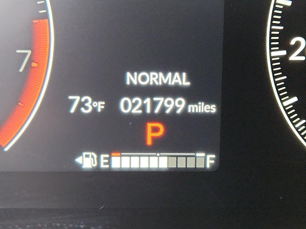 Vehicle image 20 of 30