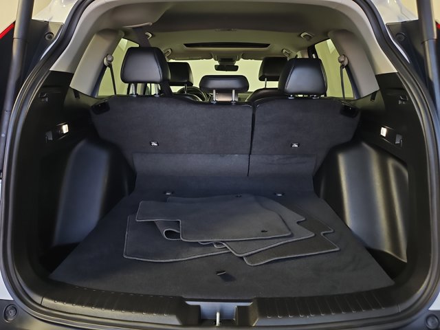 Vehicle image 11 of 30