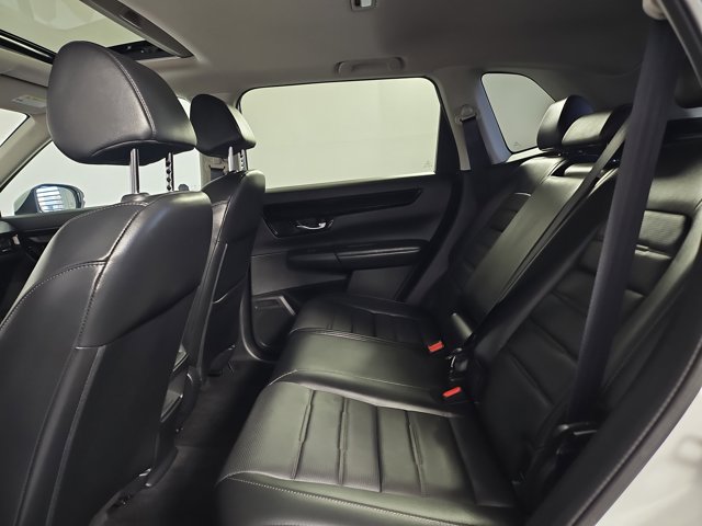 Vehicle image 14 of 30