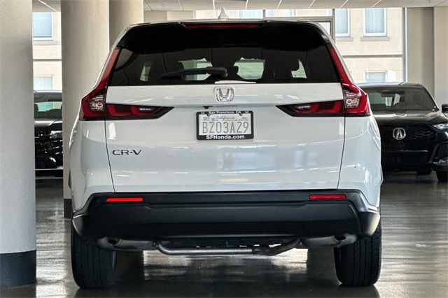 Vehicle image 7 of 35