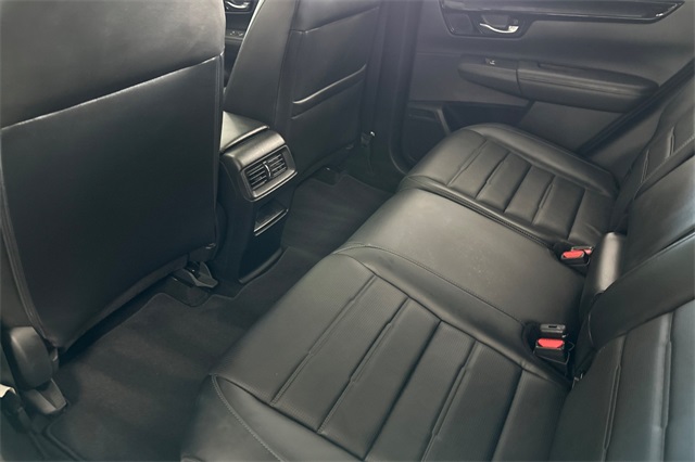 Vehicle image 12 of 35