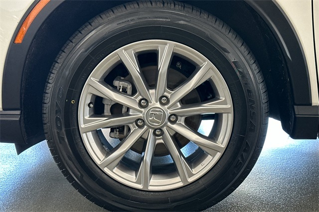 Vehicle image 10 of 35