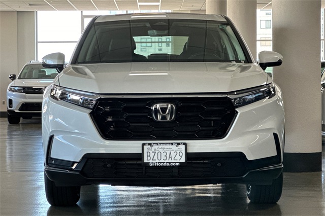 Vehicle image 2 of 35