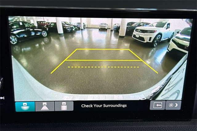 Vehicle image 19 of 35