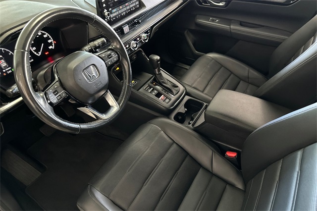 Vehicle image 31 of 35
