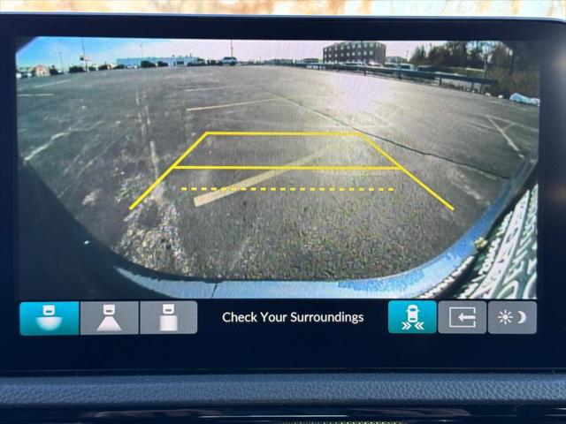 2023 Honda CR-V EX-L Image 18 of 31