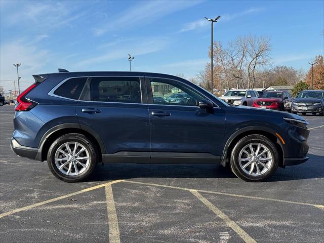 2023 Honda CR-V EX-L Image 4 of 31