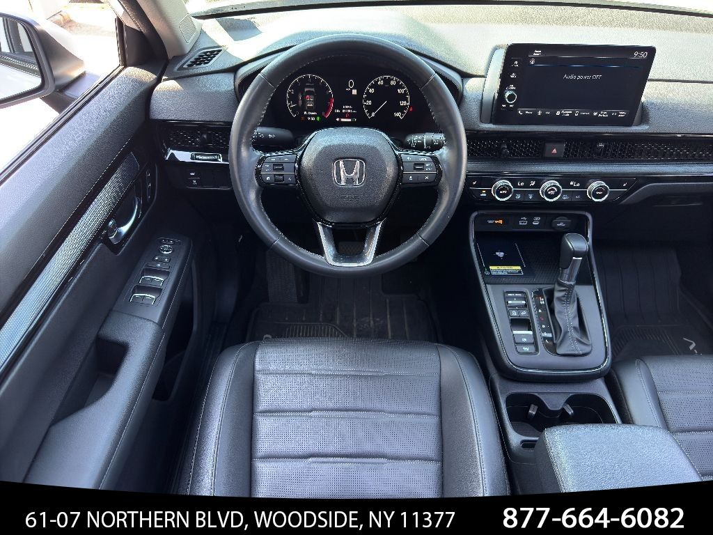Vehicle image 16 of 31