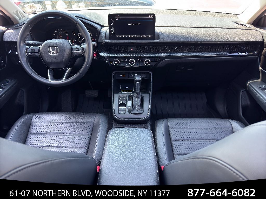 Vehicle image 17 of 31