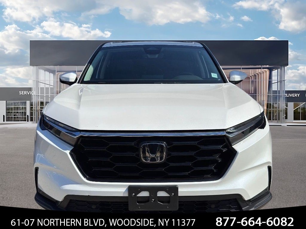 Vehicle image 3 of 31