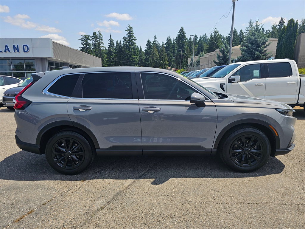 Vehicle image 4 of 34