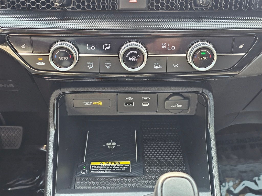Vehicle image 32 of 34
