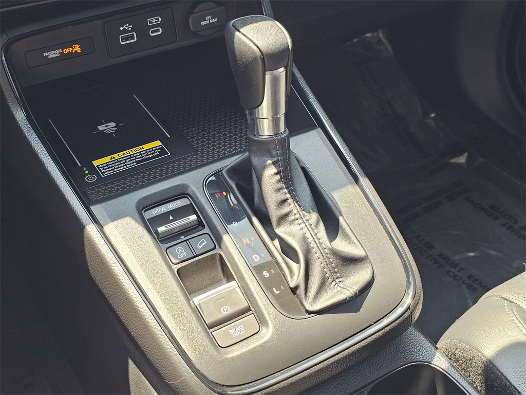 Vehicle image 25 of 34