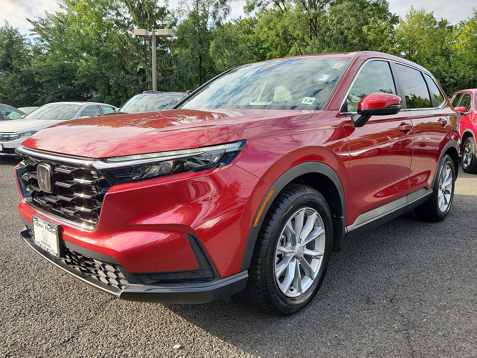 2023 Honda CR-V EX-L Image 1 of 30