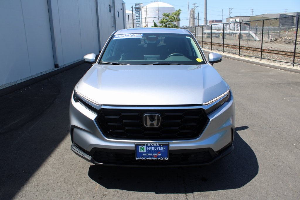 Vehicle image 2 of 42