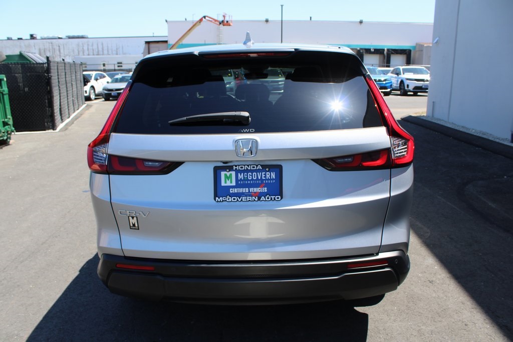 Vehicle image 5 of 42