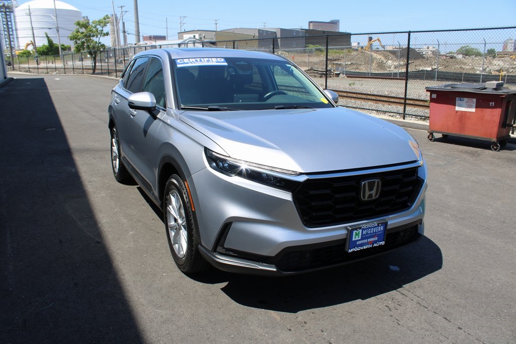 Vehicle image 3 of 42