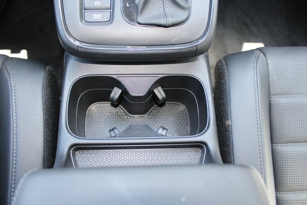 Vehicle image 25 of 42