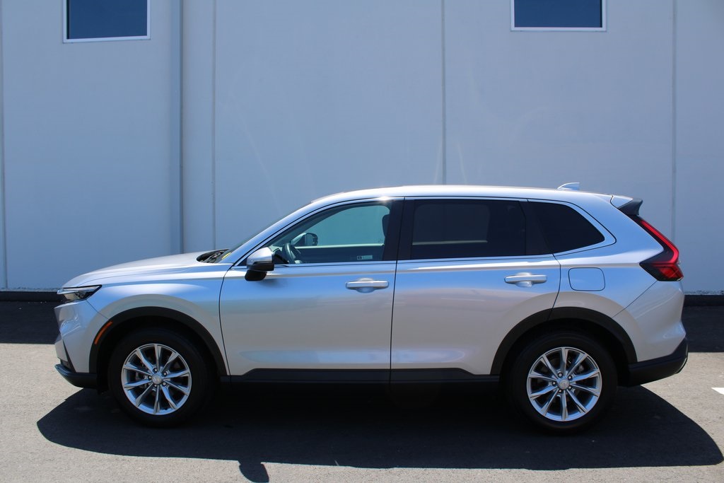 Vehicle image 7 of 42