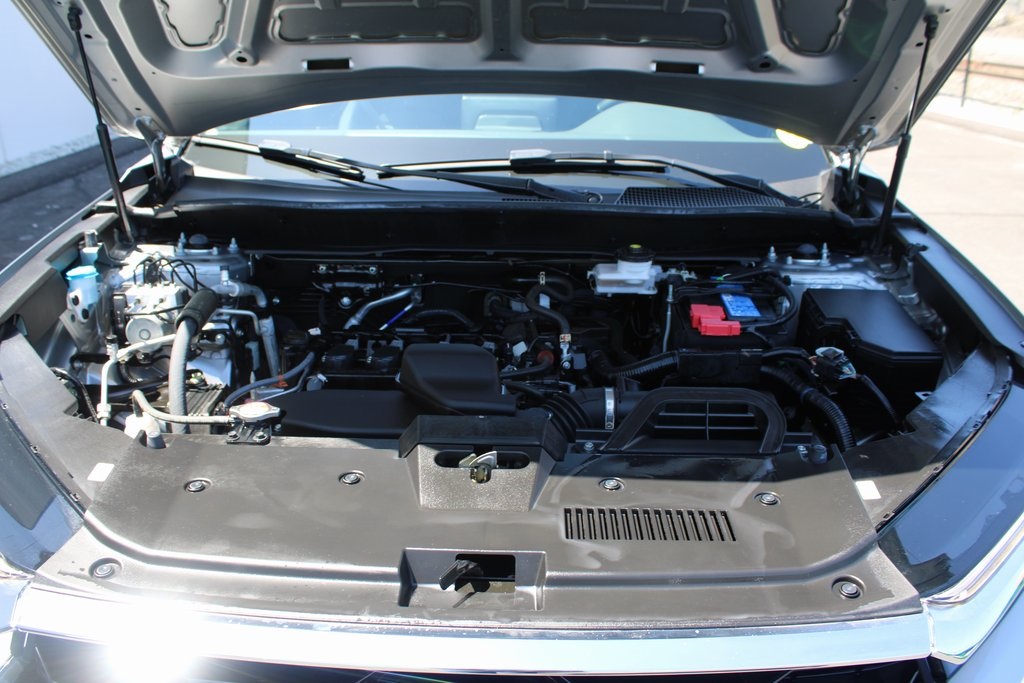 Vehicle image 8 of 42