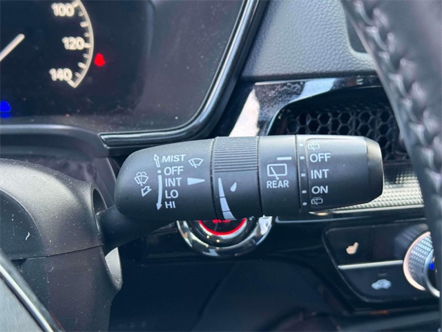 Vehicle image 16 of 34
