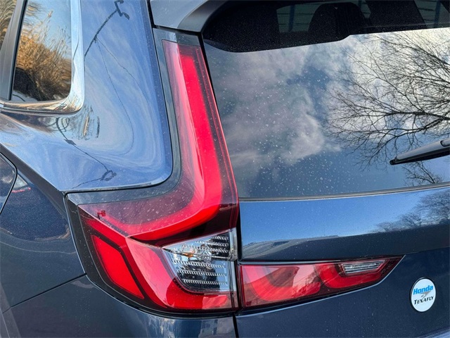 Vehicle image 4 of 34