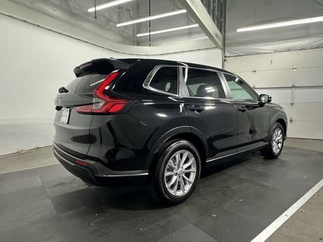 Vehicle image 4 of 25