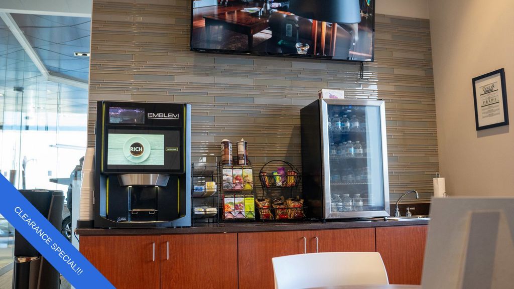 2023 Honda CR-V EX-L Image 26 of 36