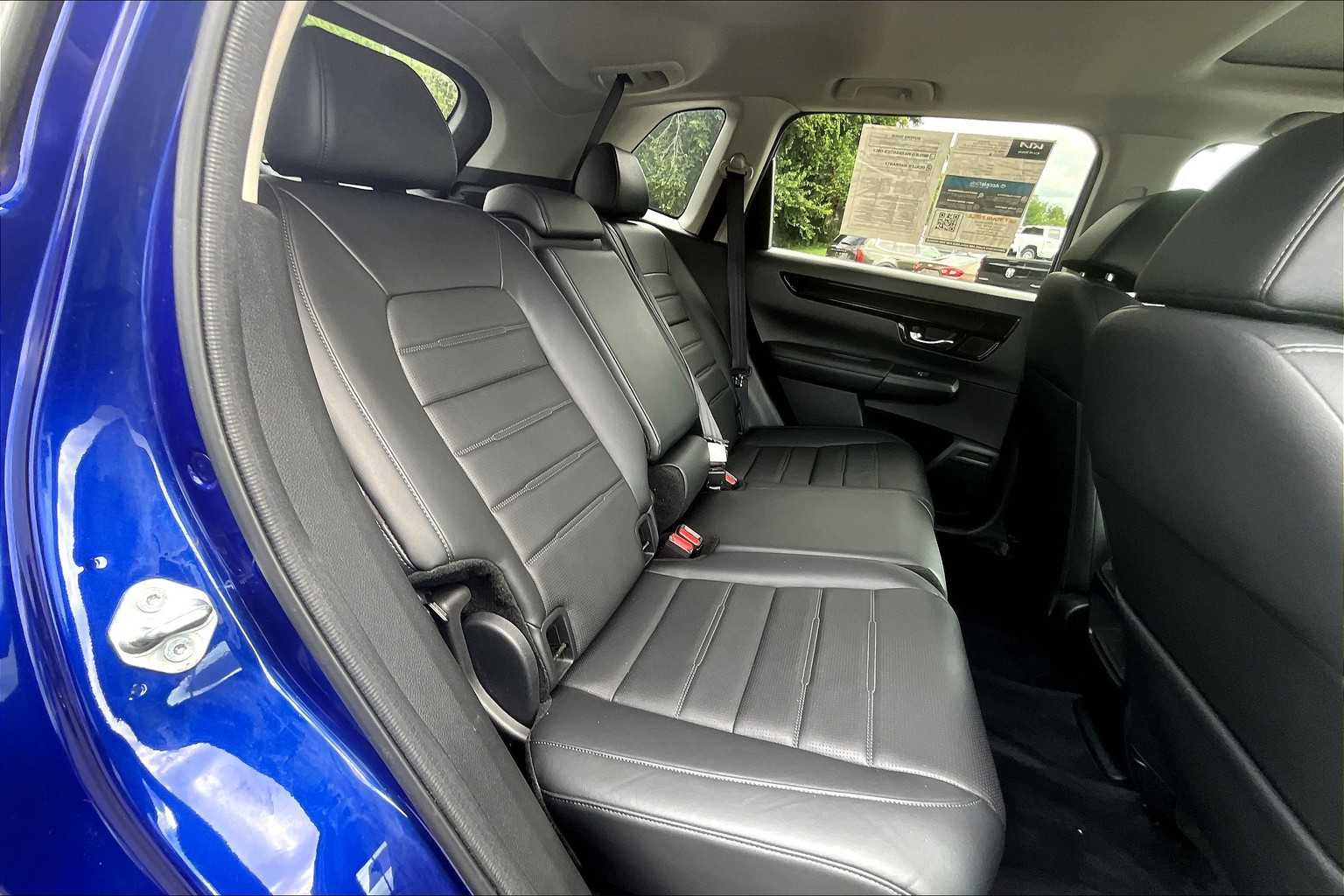 Vehicle image 14 of 35