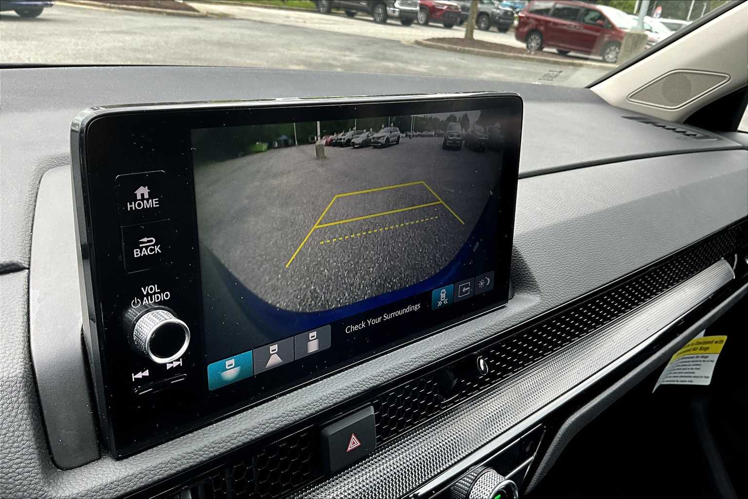 Vehicle image 22 of 35