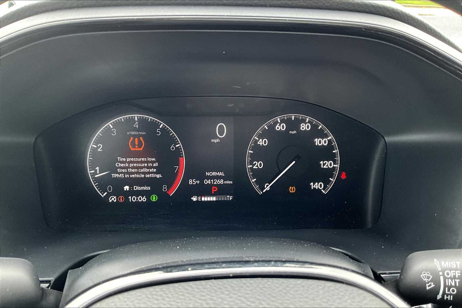 Vehicle image 21 of 35
