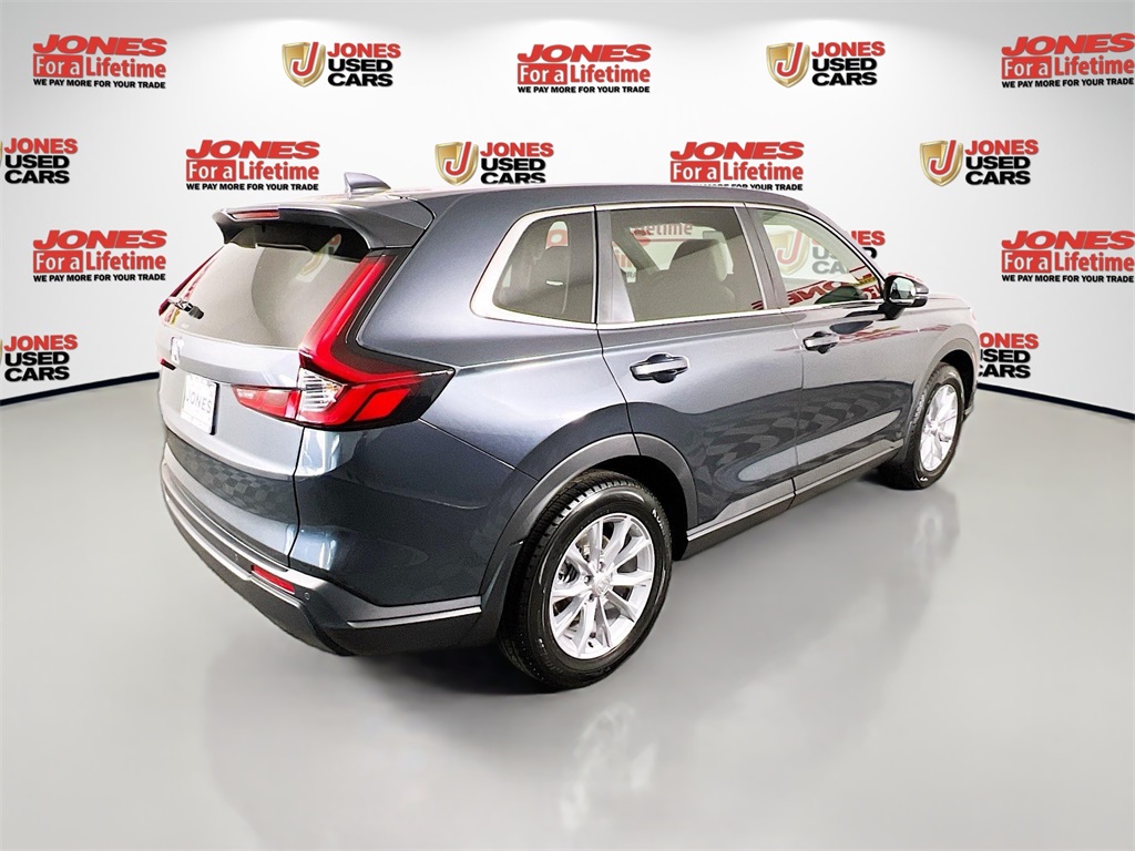 Vehicle image 5 of 36