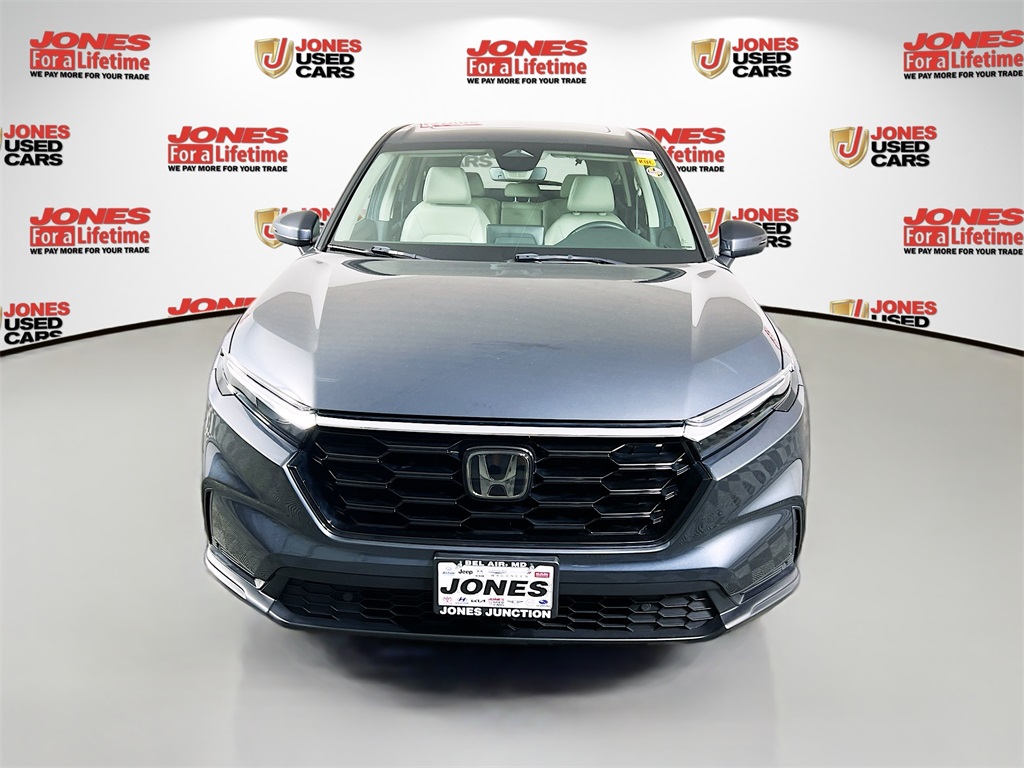 Vehicle image 2 of 36
