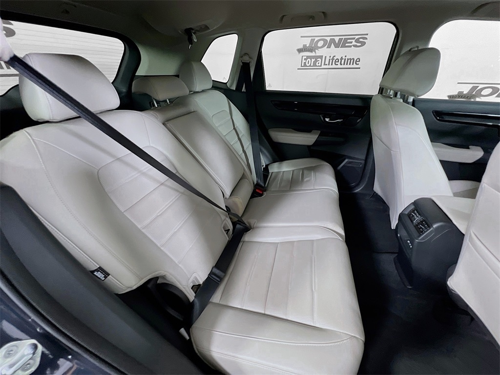 Vehicle image 12 of 36