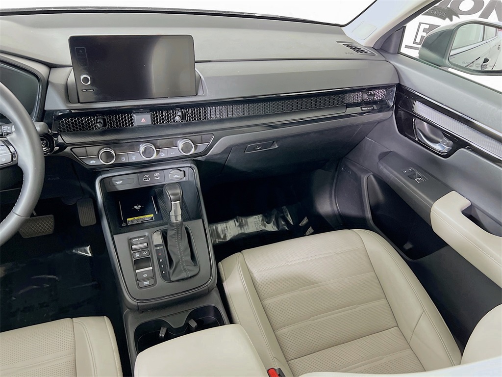 Vehicle image 18 of 36