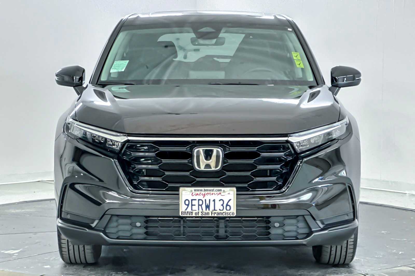 Vehicle image 2 of 28
