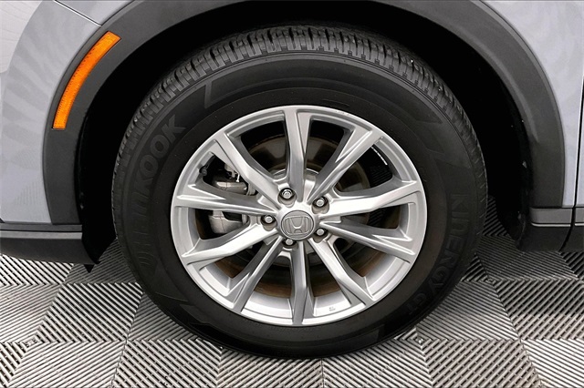 Vehicle image 7 of 38