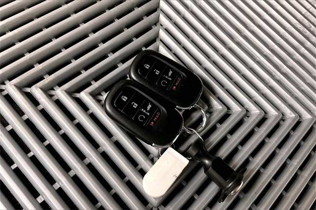 Vehicle image 29 of 38
