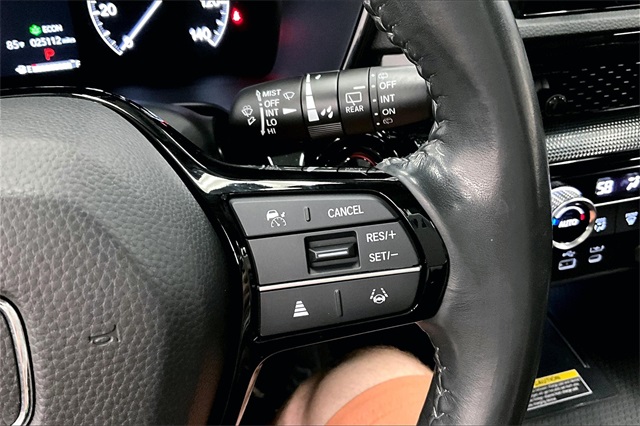 Vehicle image 37 of 38