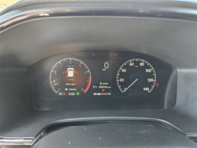 Vehicle image 26 of 28