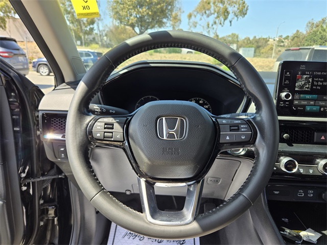 Vehicle image 27 of 28