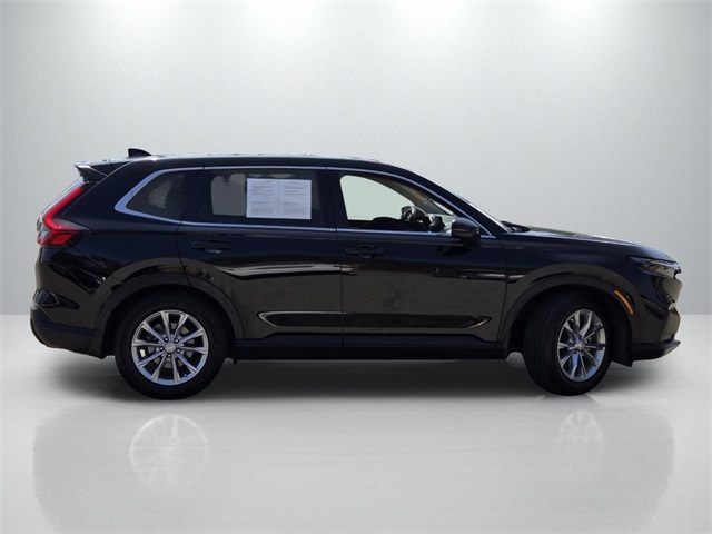 Vehicle image 4 of 28