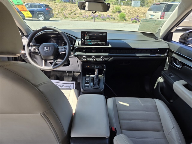 Vehicle image 18 of 28