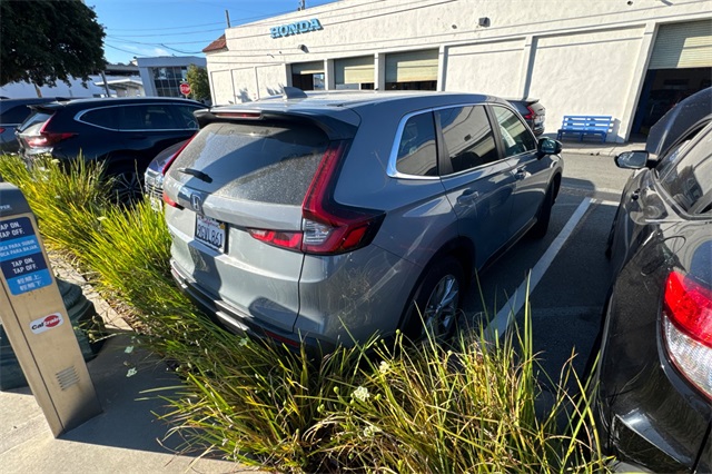 Vehicle image 2 of 16