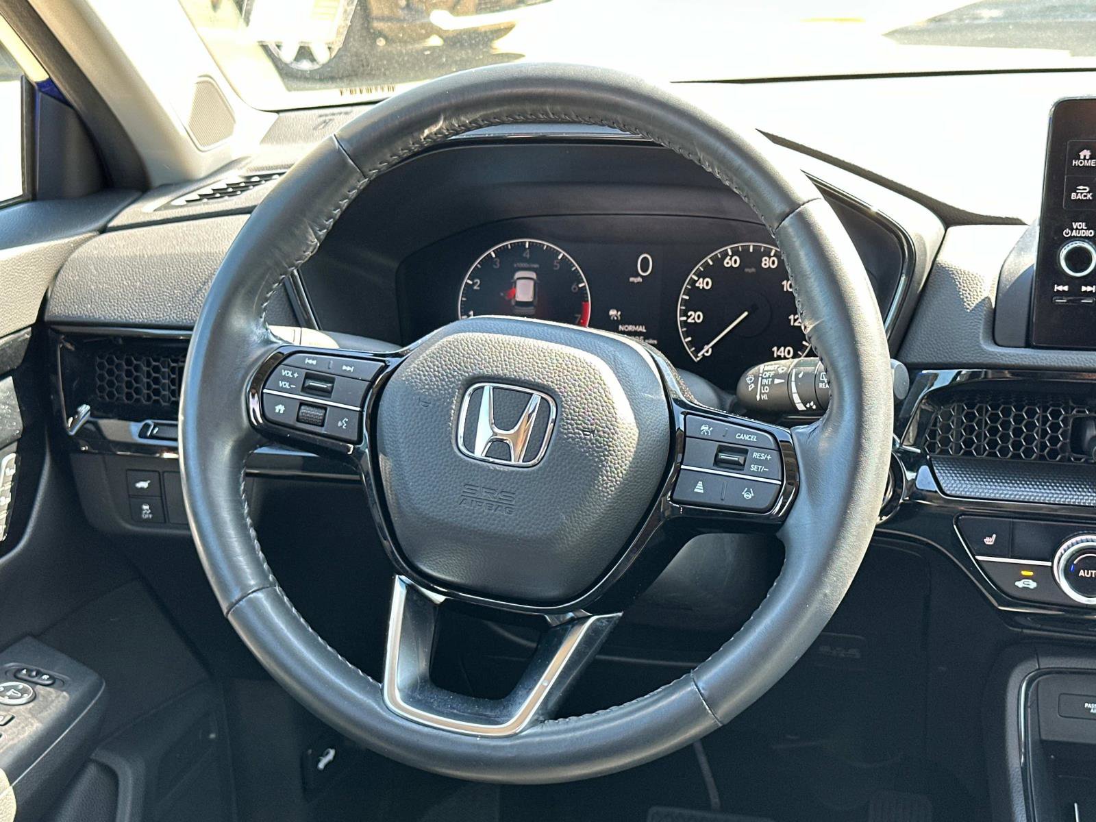 Vehicle image 24 of 26