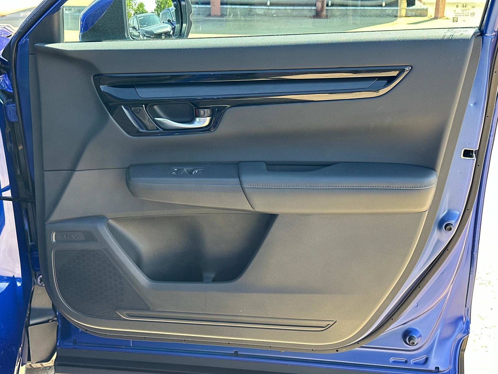 Vehicle image 12 of 26