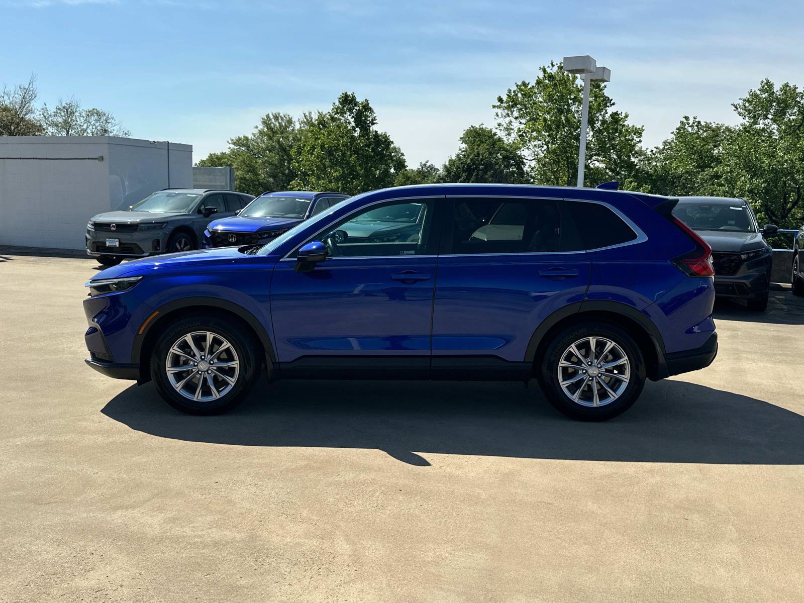 Vehicle image 8 of 26