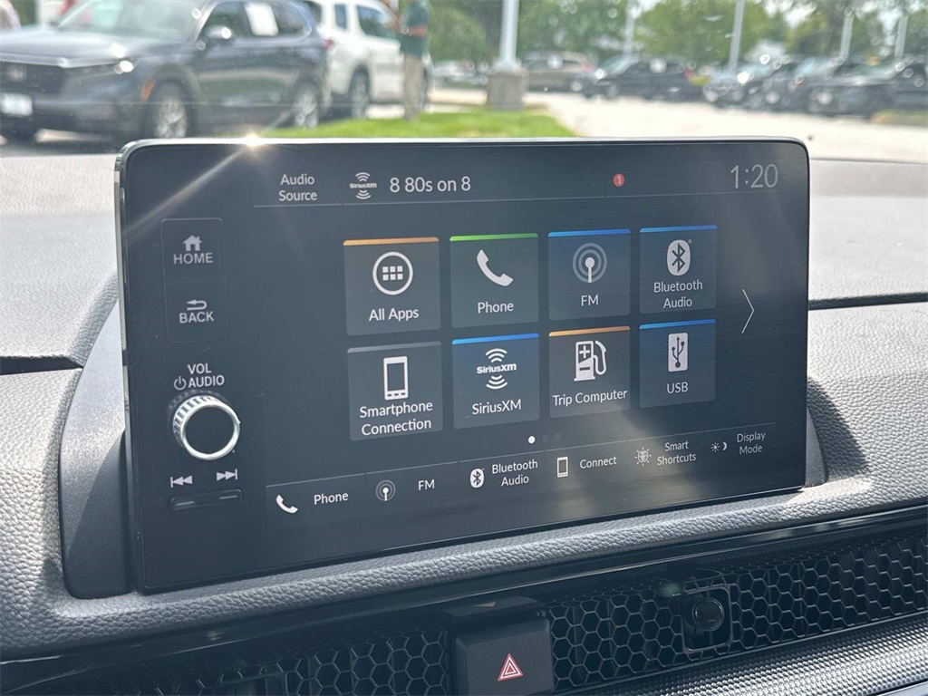 Vehicle image 18 of 30