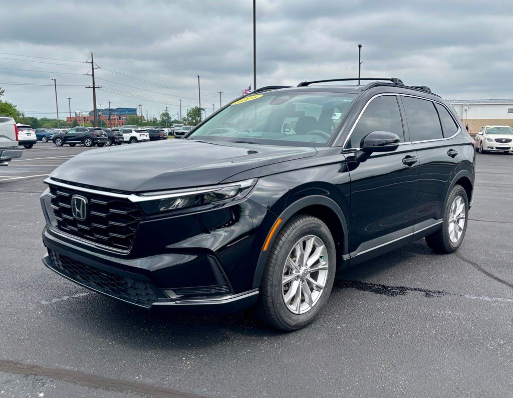 2023 Honda CR-V EX-L Image 2 of 41