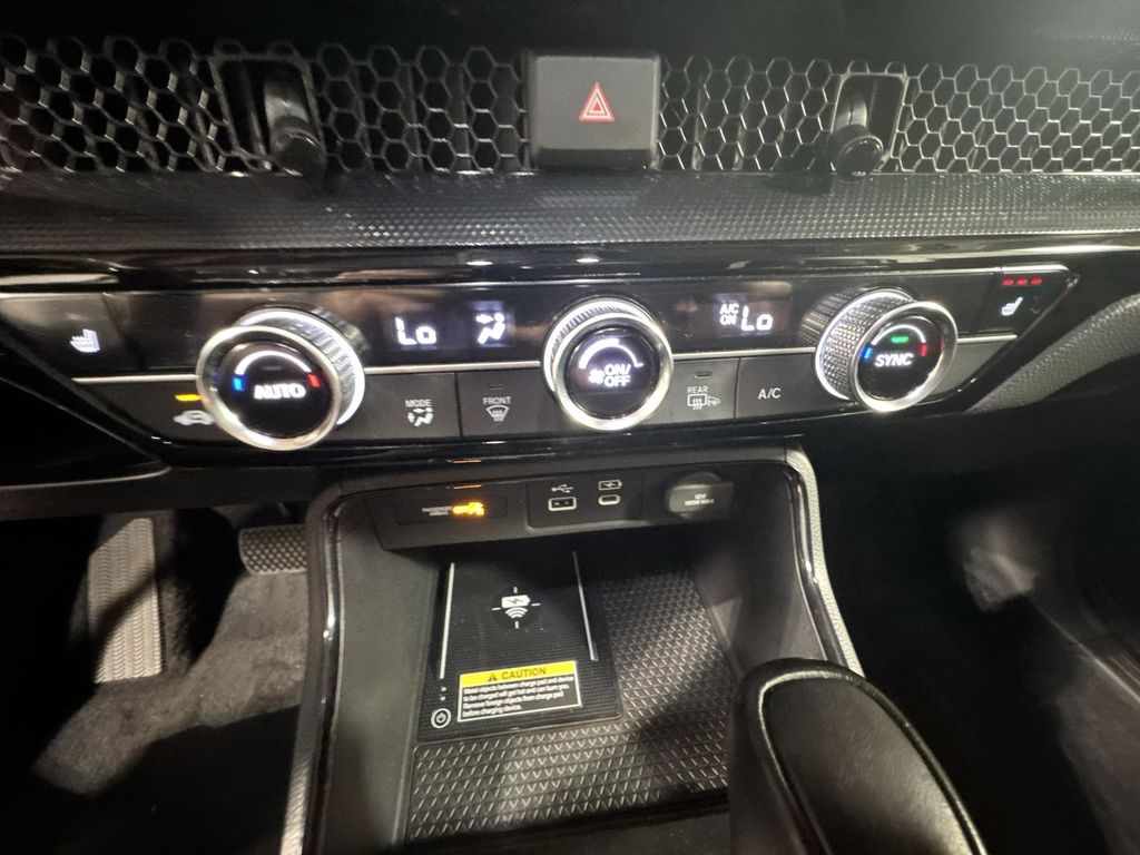 Vehicle image 32 of 32